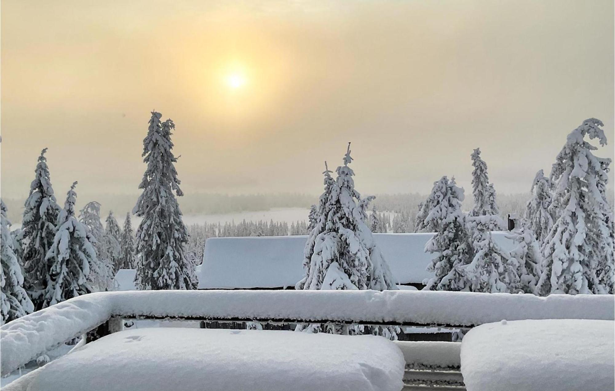 Amazing Home In Sjusjoen With Kitchen Exteriör bild